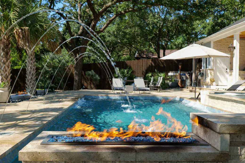 Leisure Pools Dallas-Fort Worth, premier pool builder for DFW Texas