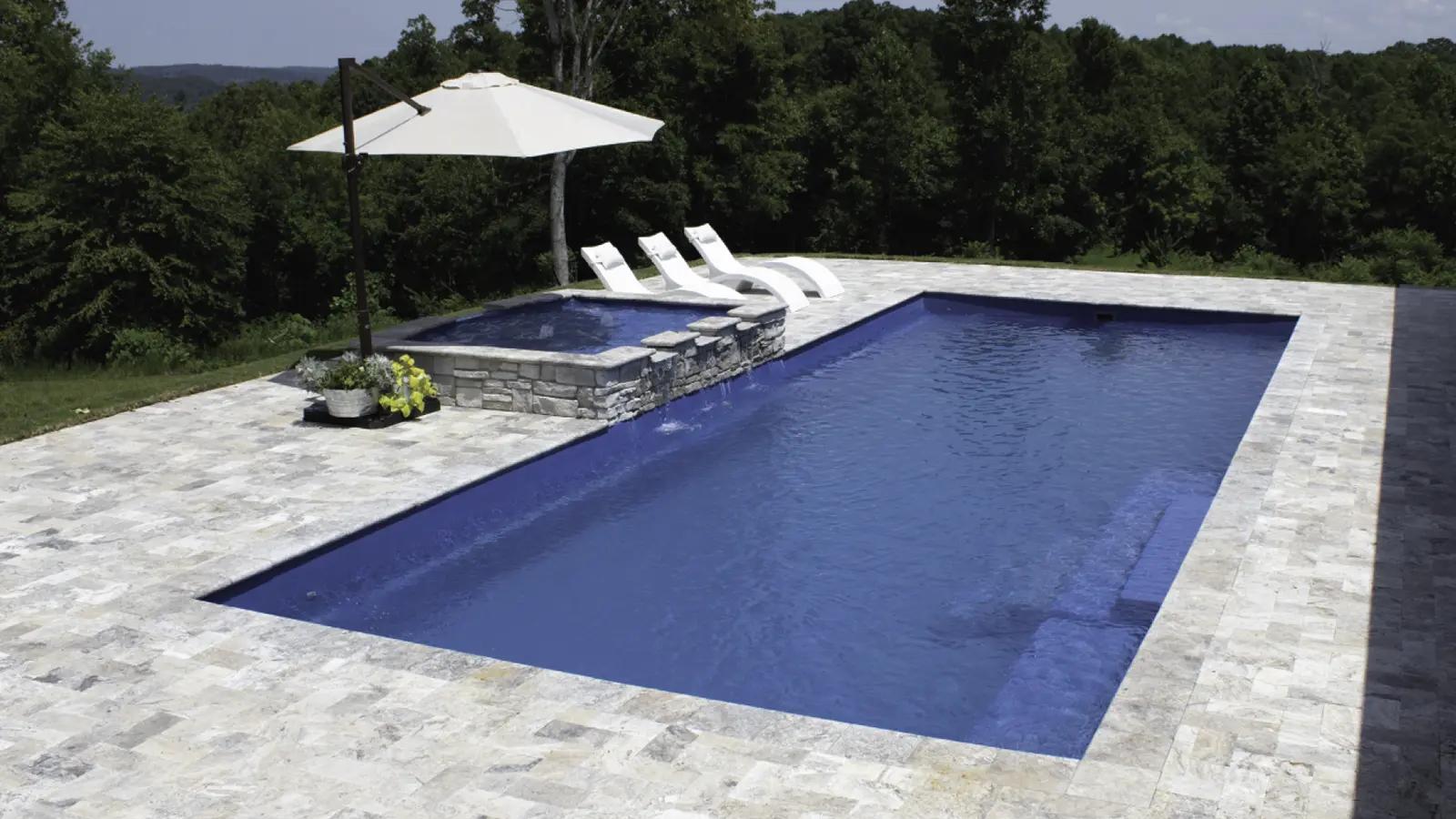 Leisure Pools Grand fiberglass swimming pool